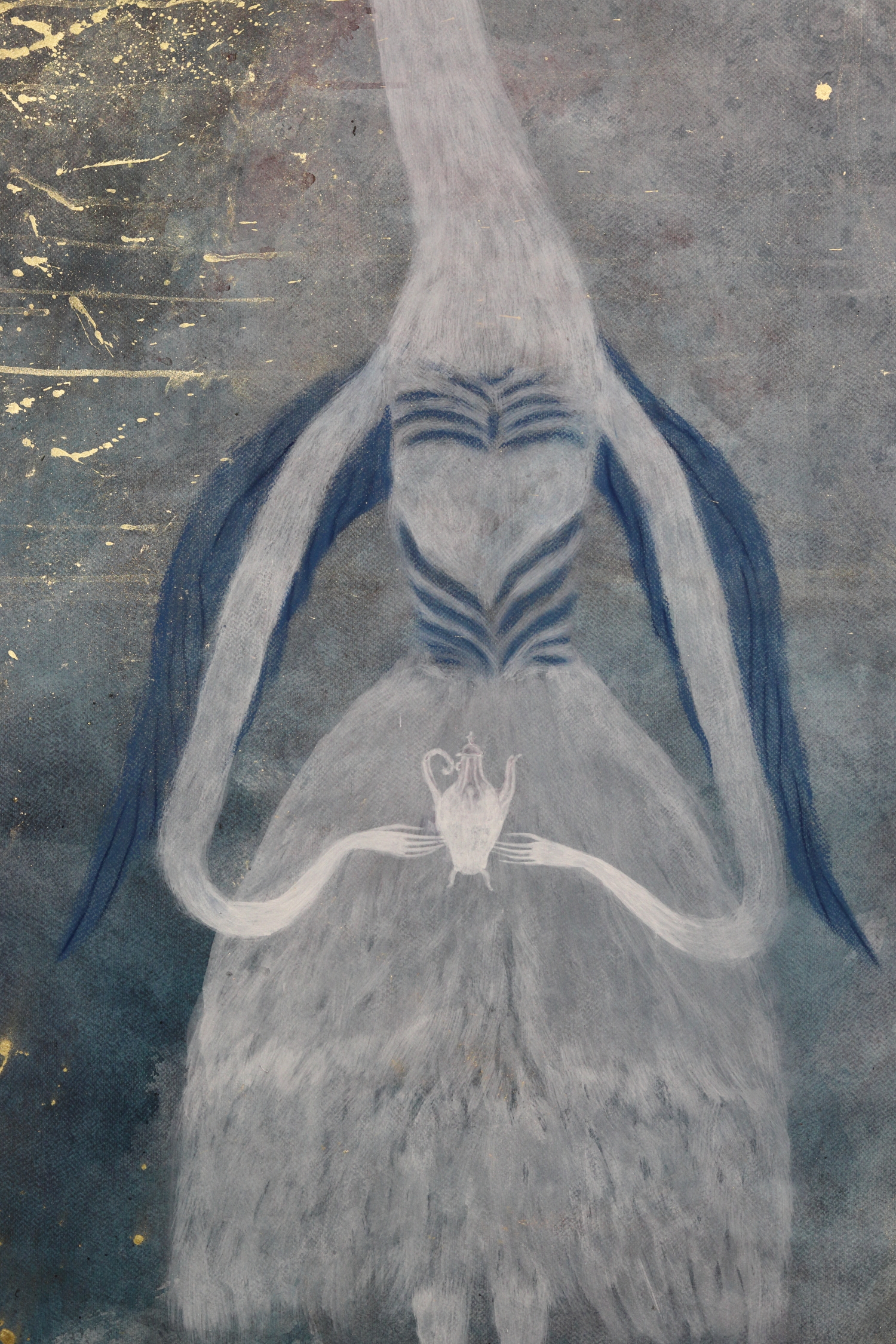 The Blue Swan Queen in her Garden Gold detail 06